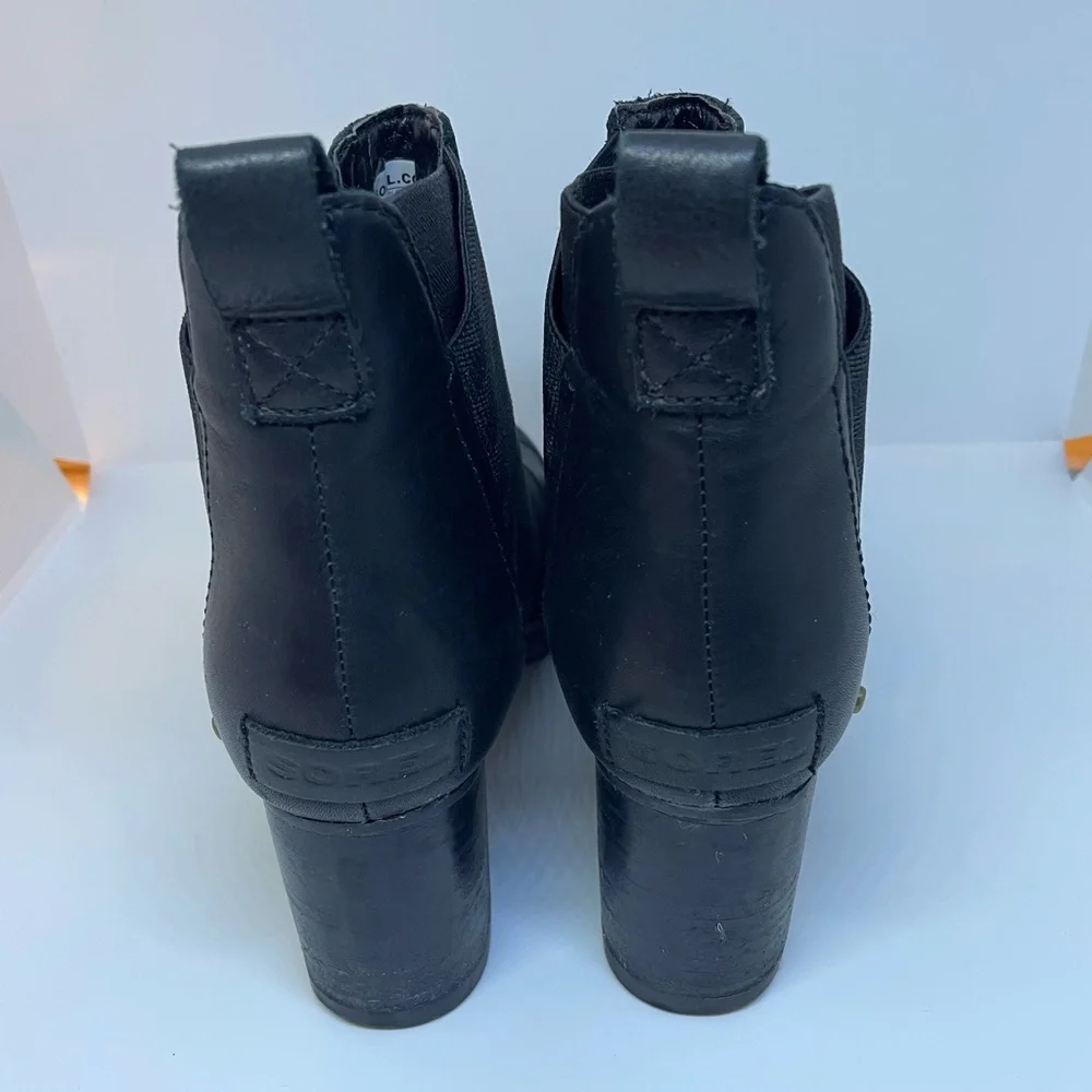 Sorel - Addington Chelsea - Women’s Black Leather Block Heel Ankle Boots